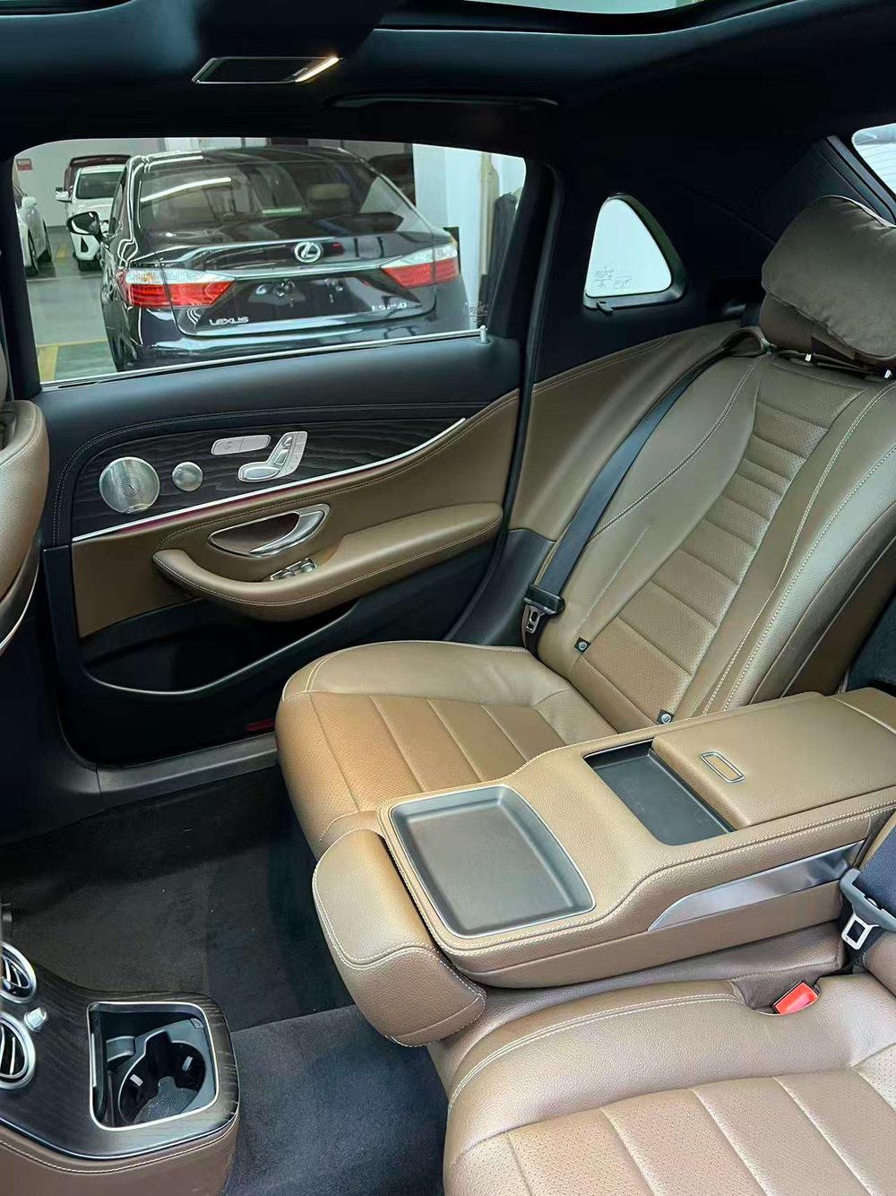 Mercedes-Benz Mercedes-Benz E-Class