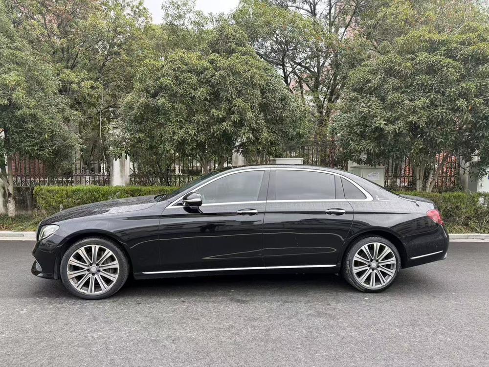 Mercedes-Benz Mercedes-Benz E-Class