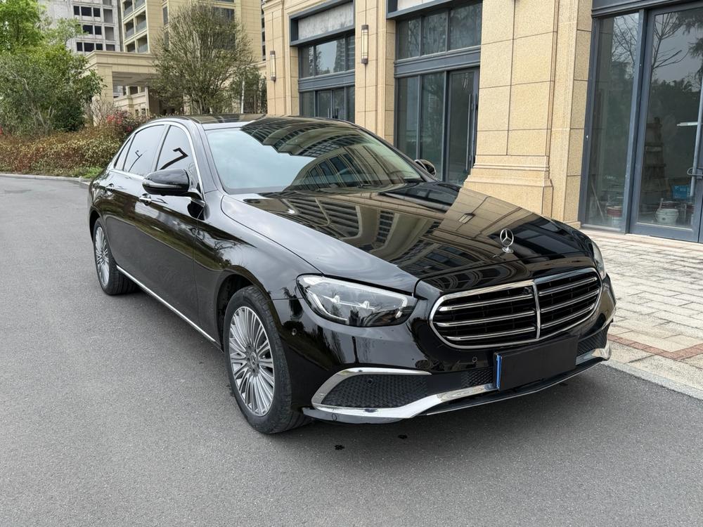 Mercedes-Benz Mercedes-Benz E-Class