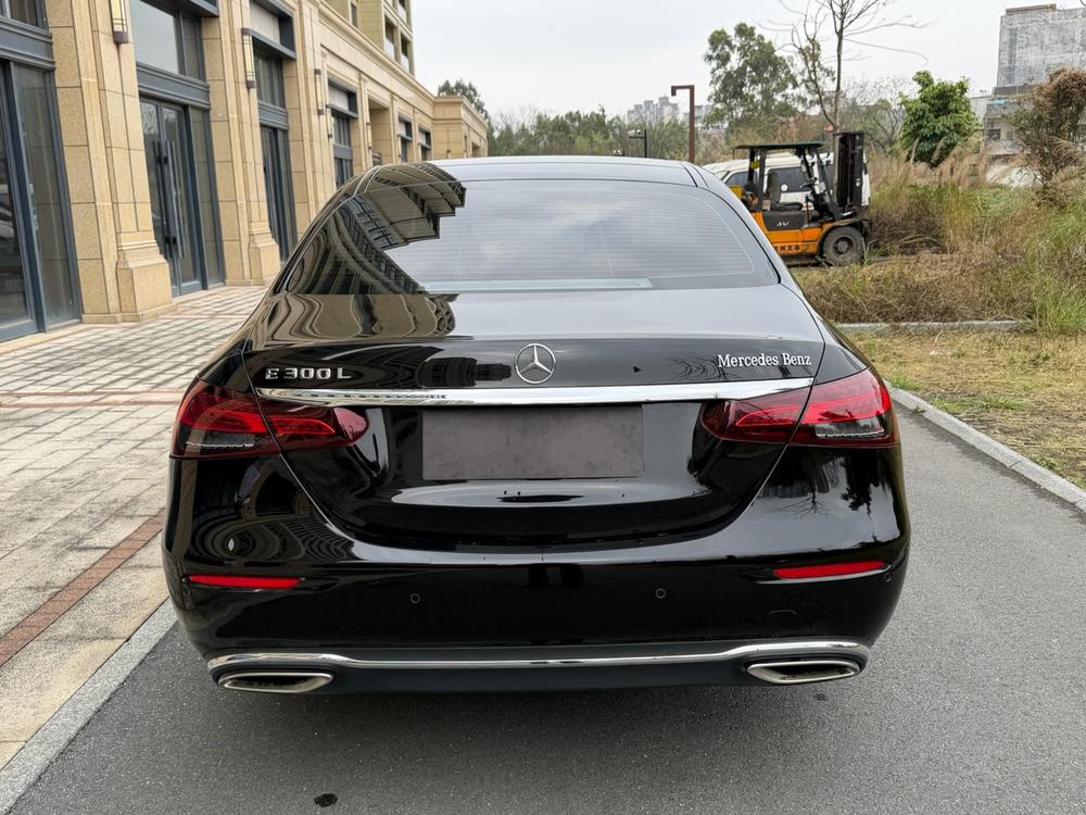 Mercedes-Benz Mercedes-Benz E-Class