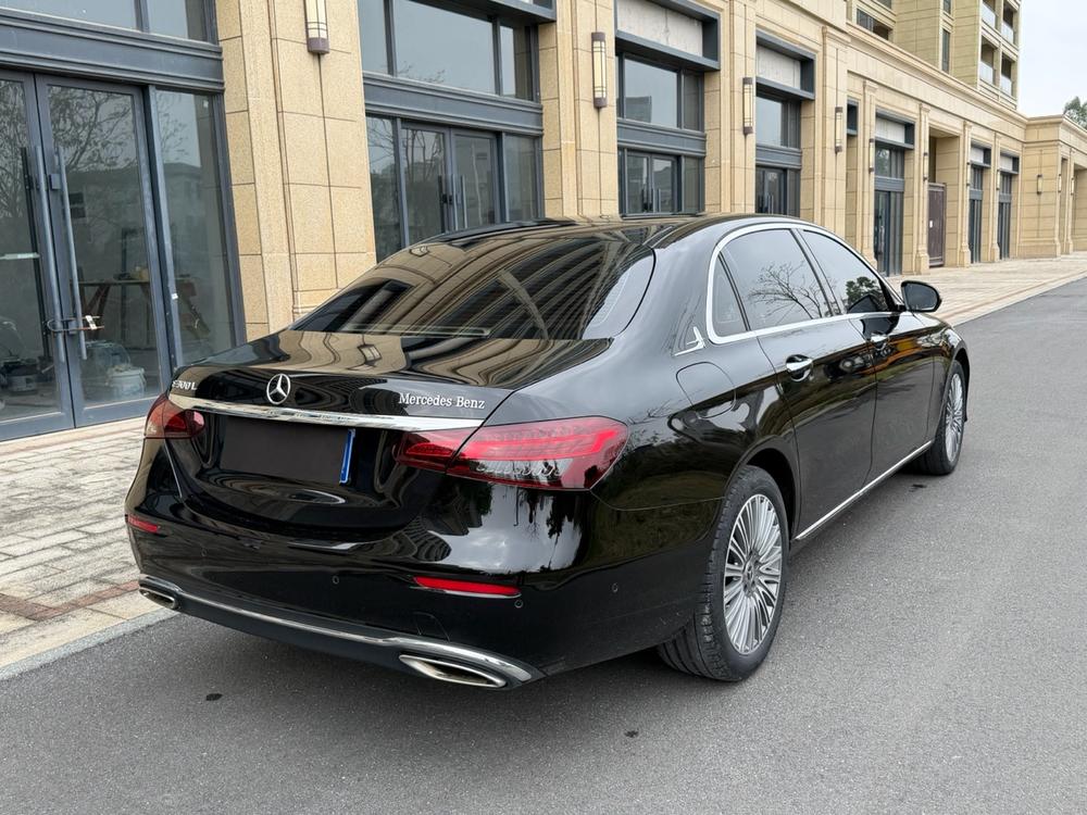 Mercedes-Benz Mercedes-Benz E-Class