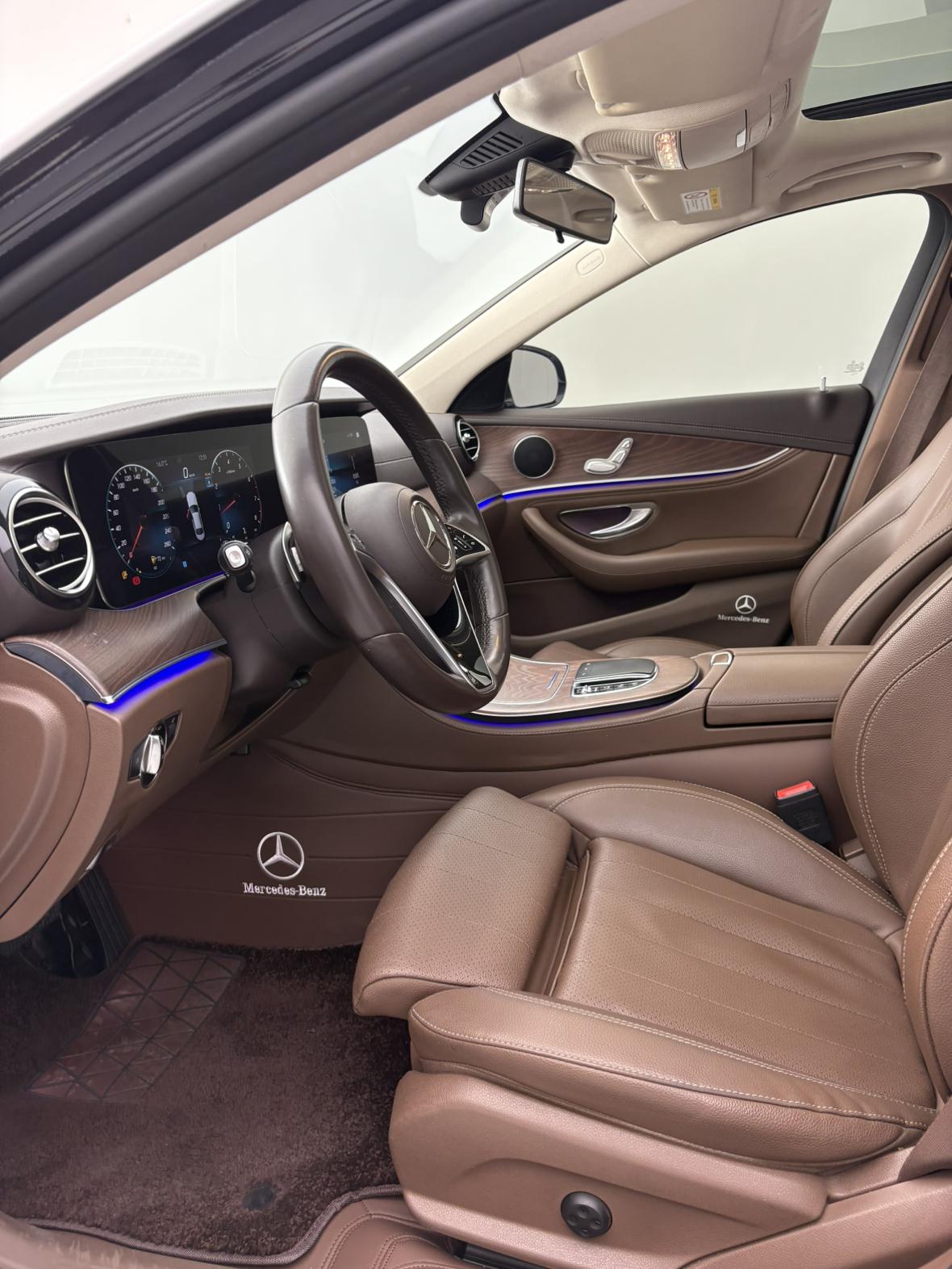 Mercedes-Benz Mercedes-Benz E-Class