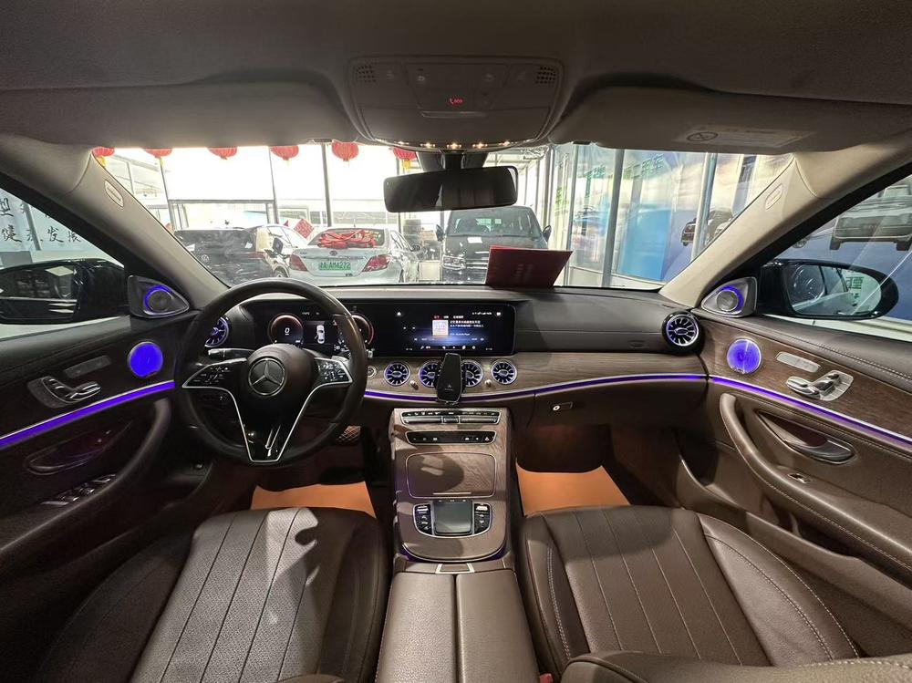 Mercedes-Benz Mercedes-Benz E-Class