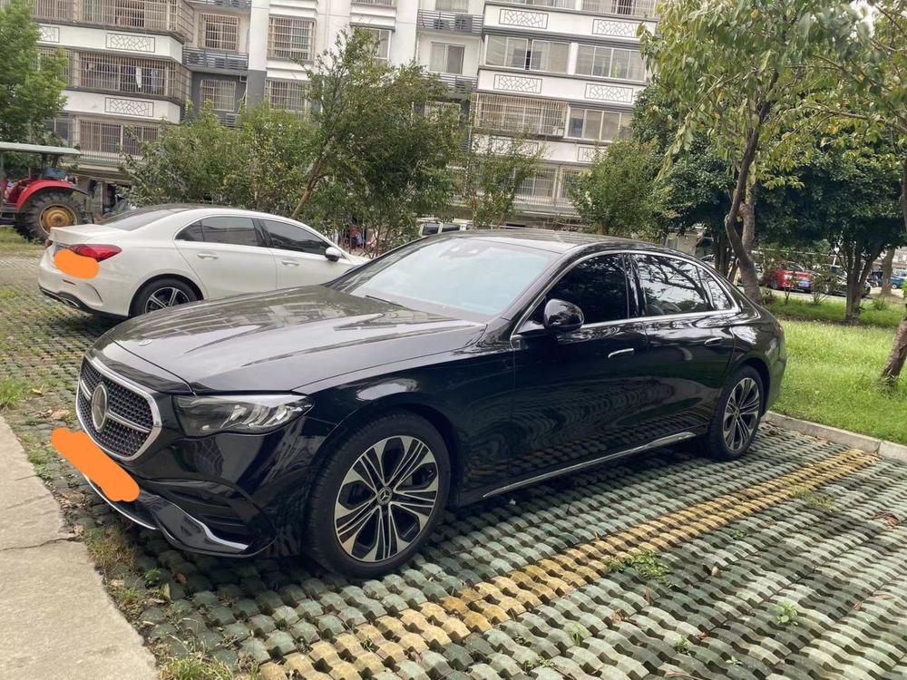 Mercedes-Benz Mercedes-Benz E-Class