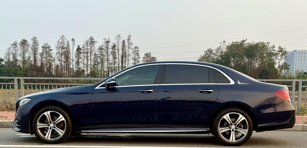 Mercedes-Benz Mercedes-Benz E-Class