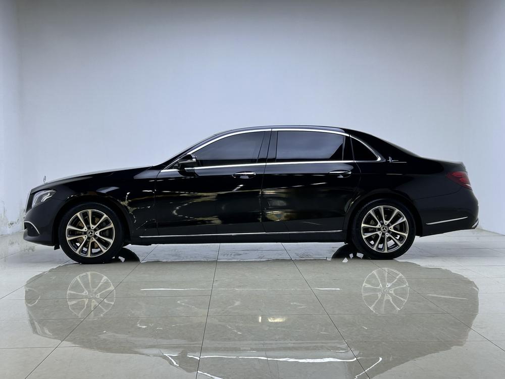 Mercedes-Benz Mercedes-Benz E-Class