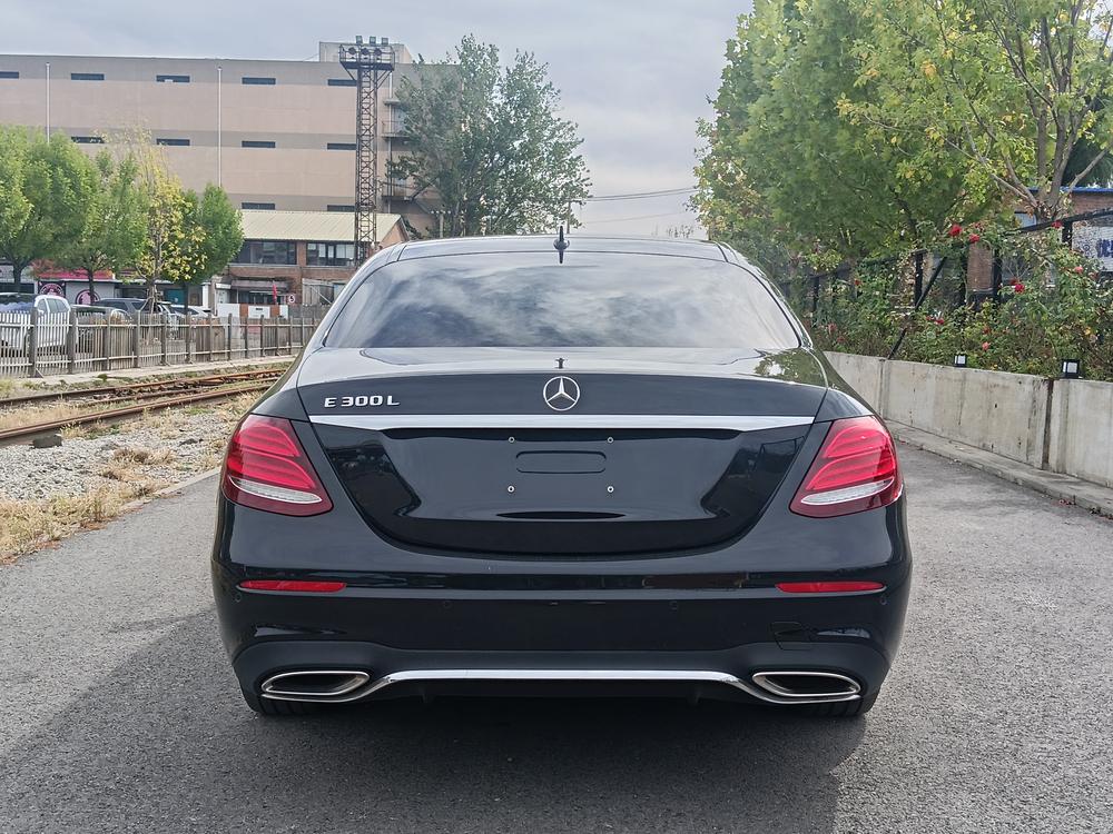 Mercedes-Benz Mercedes-Benz E-Class