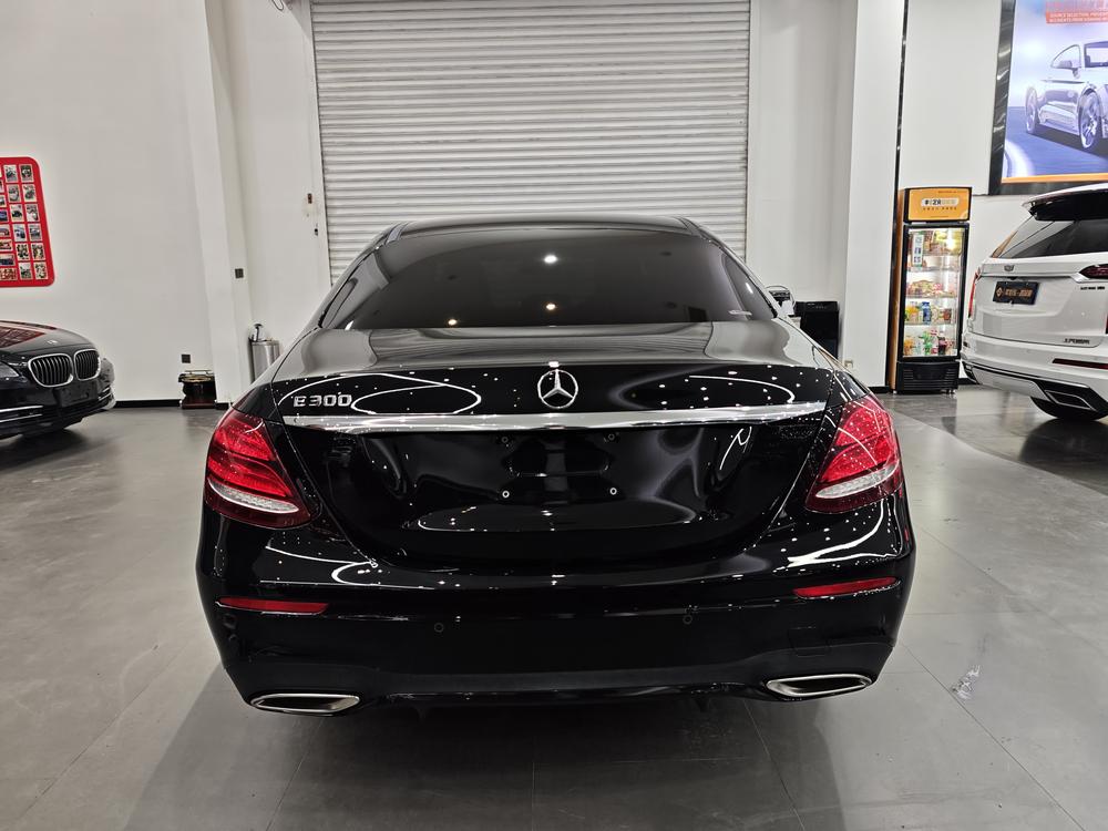 Mercedes-Benz Mercedes-Benz E-Class