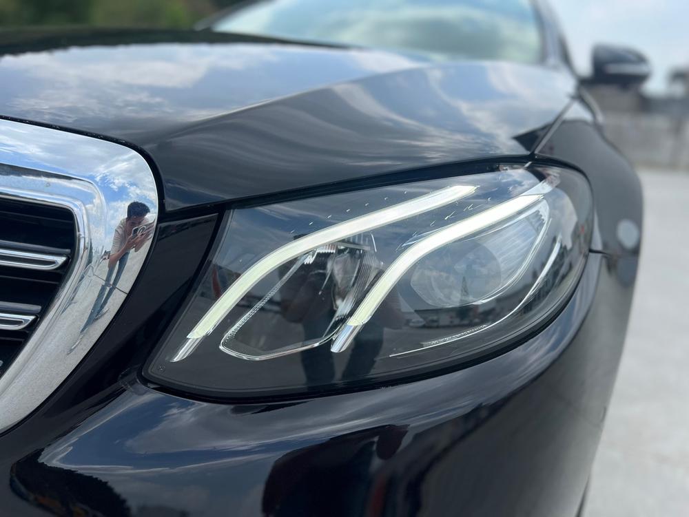 Mercedes-Benz Mercedes-Benz E-Class