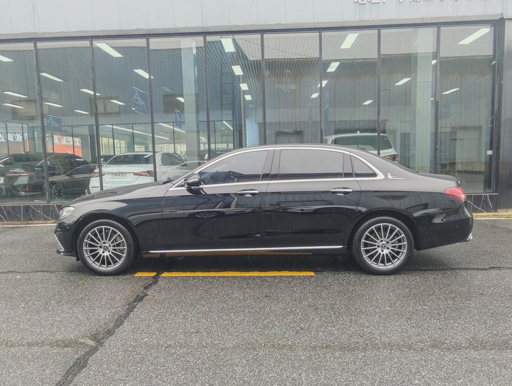 Mercedes-Benz Mercedes-Benz E-Class