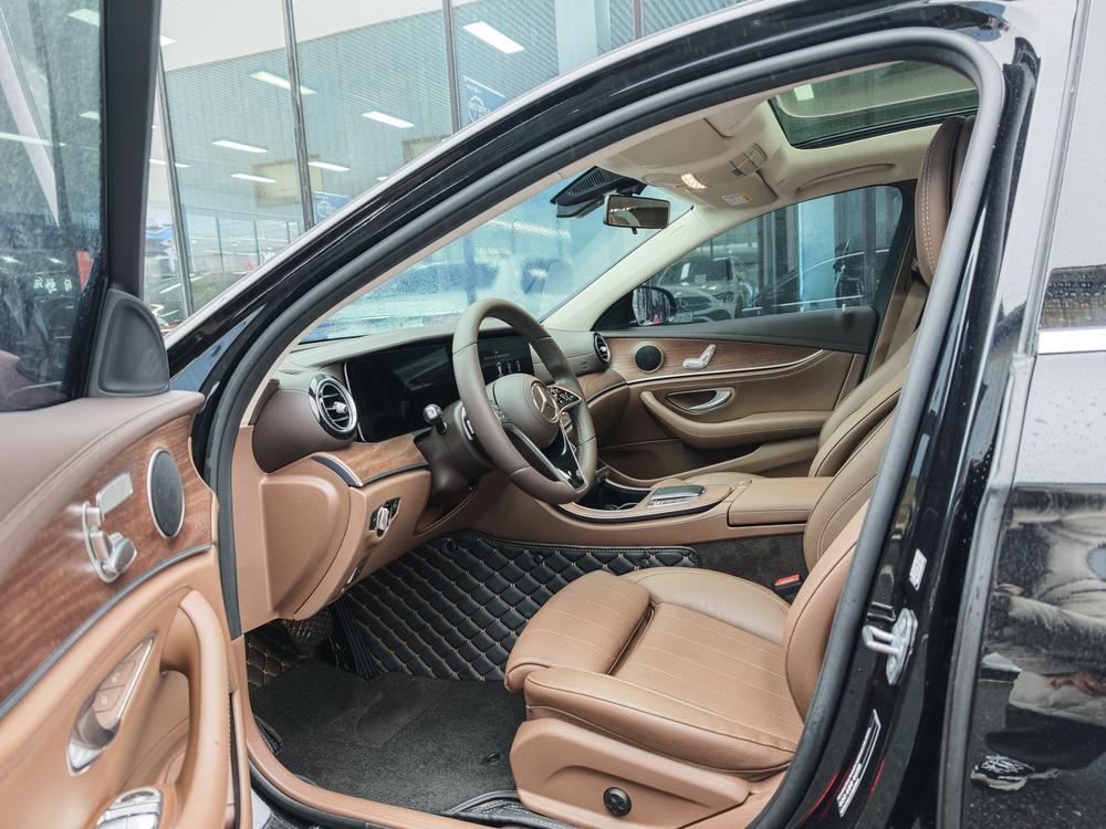 Mercedes-Benz Mercedes-Benz E-Class