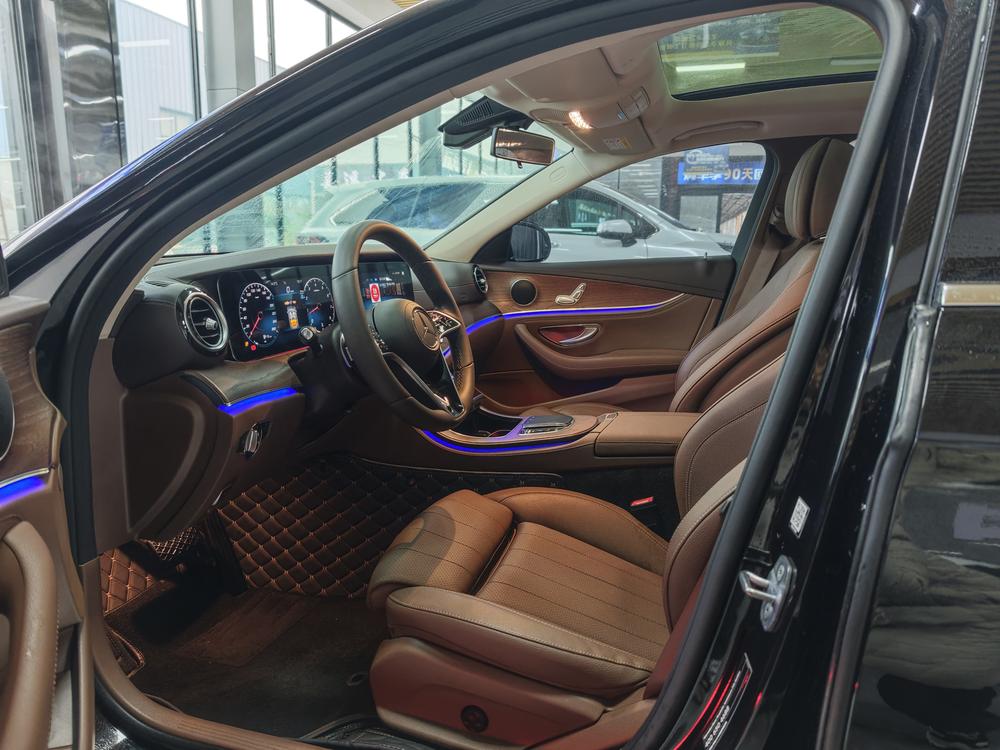 Mercedes-Benz Mercedes-Benz E-Class