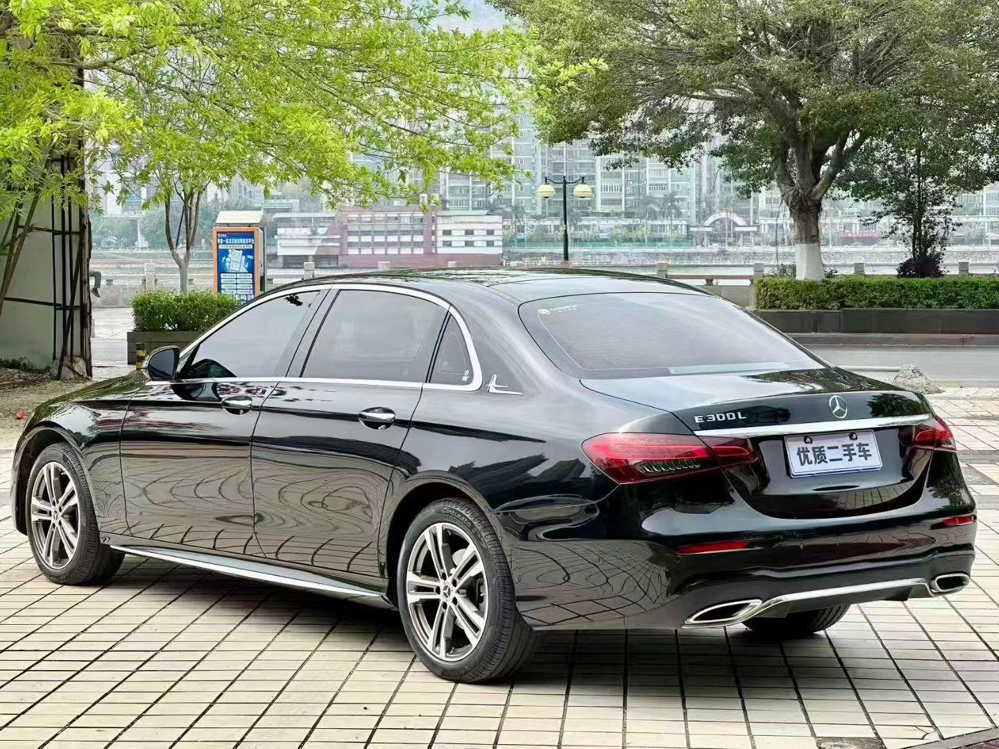 Mercedes-Benz Mercedes-Benz E-Class