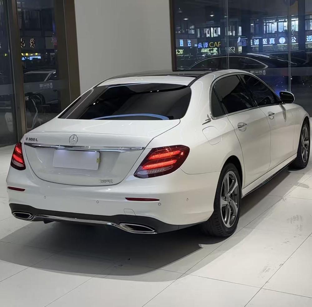 Mercedes-Benz Mercedes-Benz E-Class