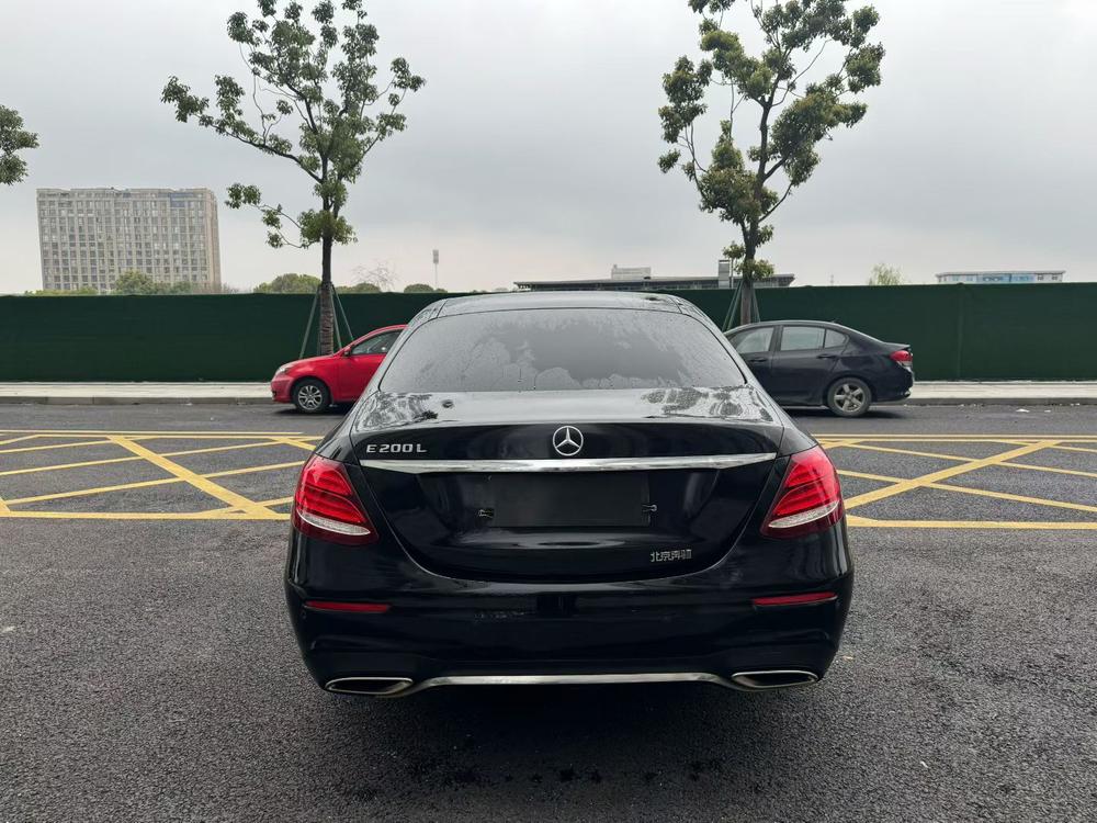 Mercedes-Benz Mercedes-Benz E-Class