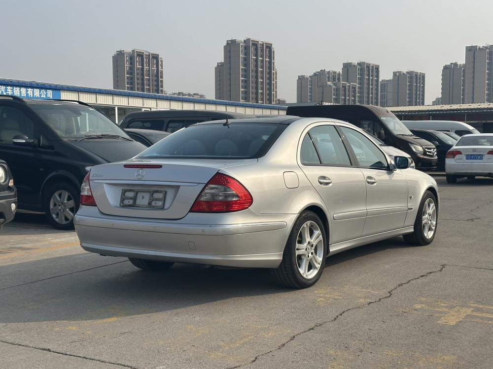 Mercedes-Benz Mercedes-Benz E-Class