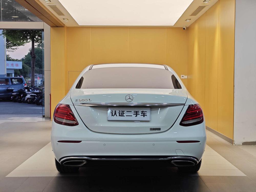 Mercedes-Benz Mercedes-Benz E-Class