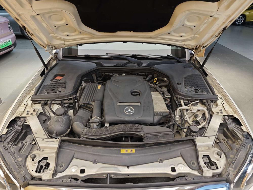 Mercedes-Benz Mercedes-Benz E-Class