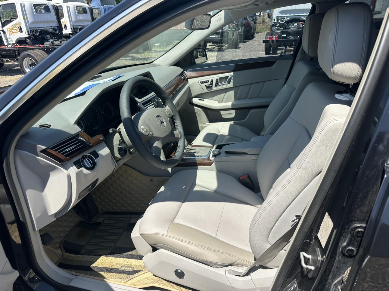 Mercedes-Benz Mercedes-Benz E-Class