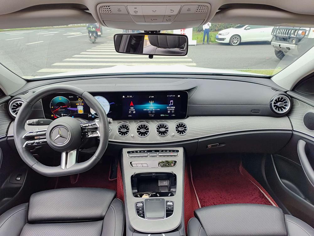 Mercedes-Benz Mercedes-Benz E-Class