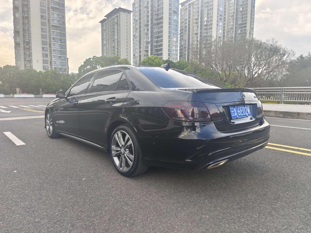 Mercedes-Benz Mercedes-Benz E-Class