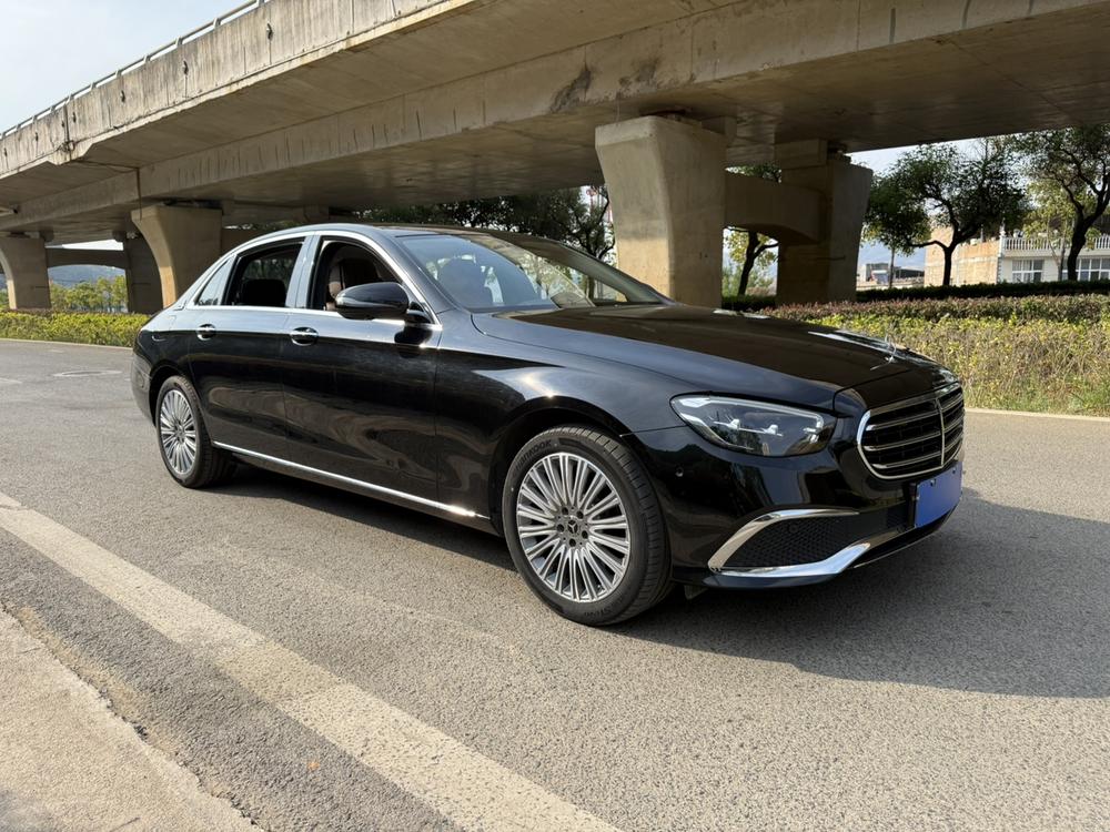 Mercedes-Benz Mercedes-Benz E-Class