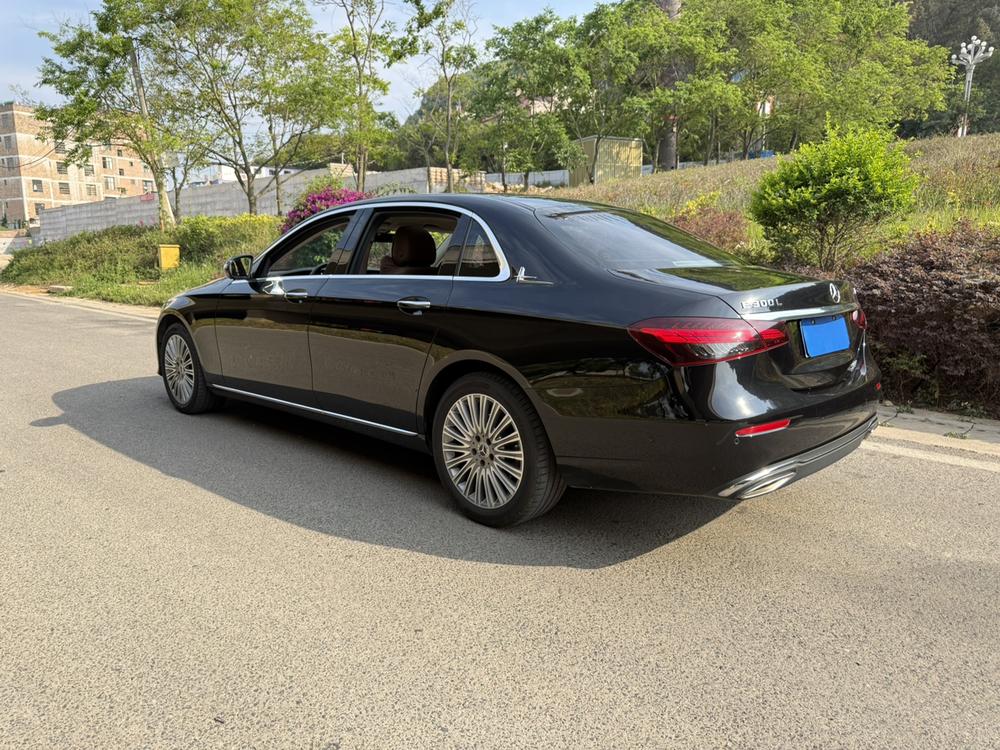 Mercedes-Benz Mercedes-Benz E-Class