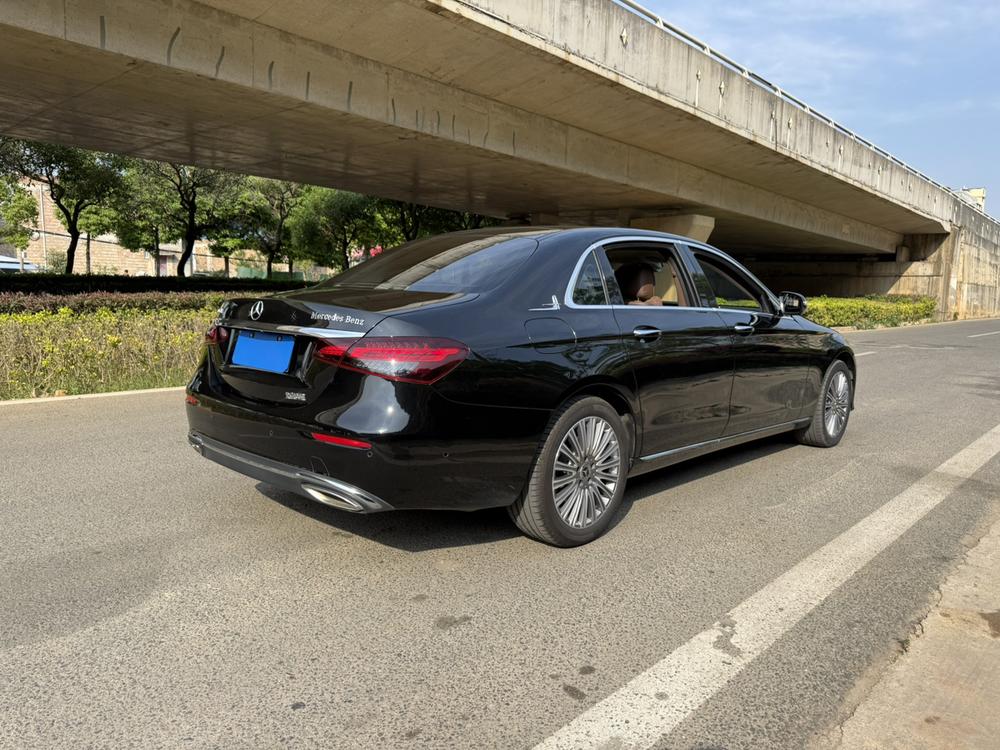 Mercedes-Benz Mercedes-Benz E-Class