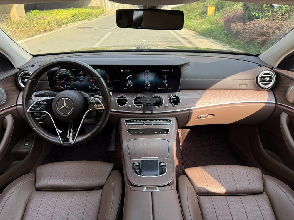 Mercedes-Benz Mercedes-Benz E-Class