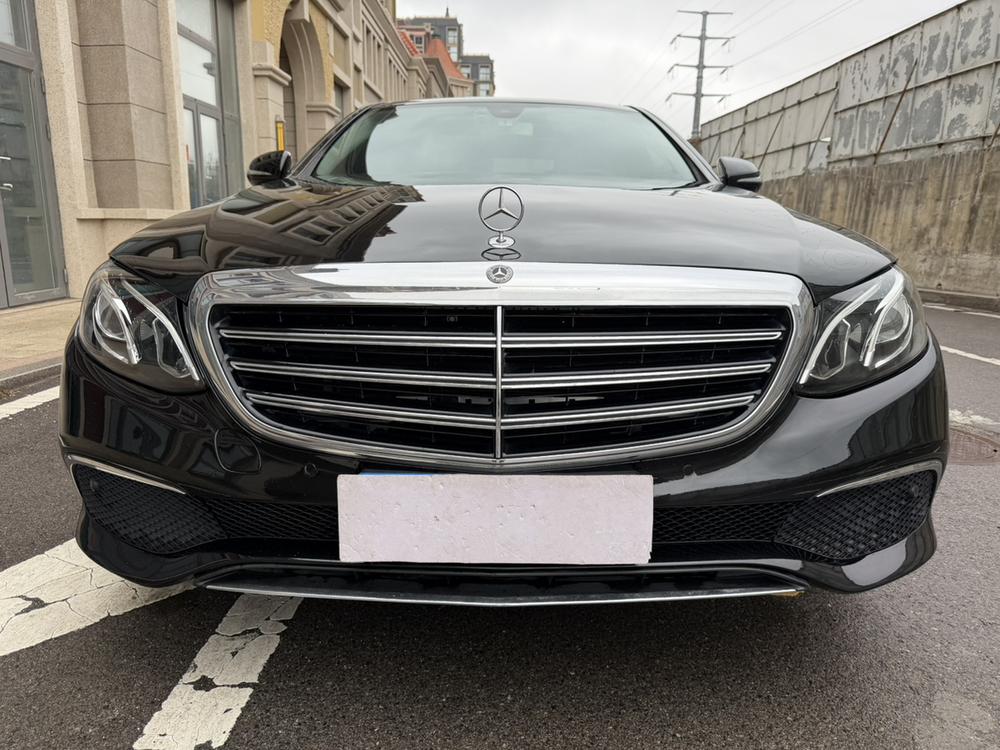 Mercedes-Benz Mercedes-Benz E-Class