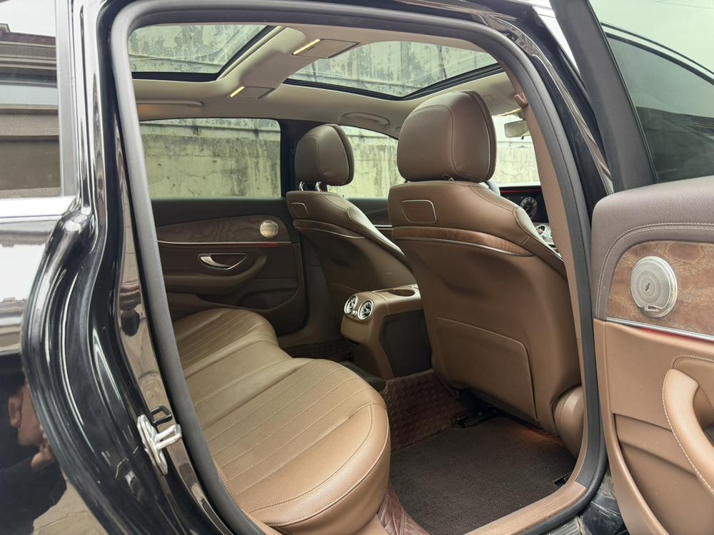 Mercedes-Benz Mercedes-Benz E-Class