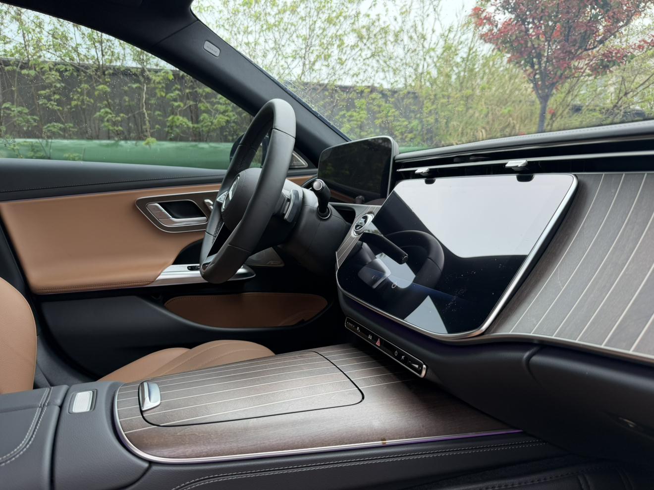 Mercedes-Benz Mercedes-Benz E-Class
