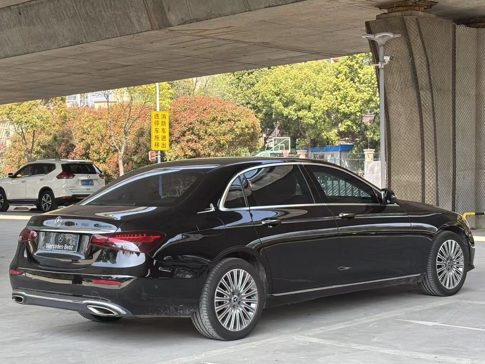 Mercedes-Benz Mercedes-Benz E-Class