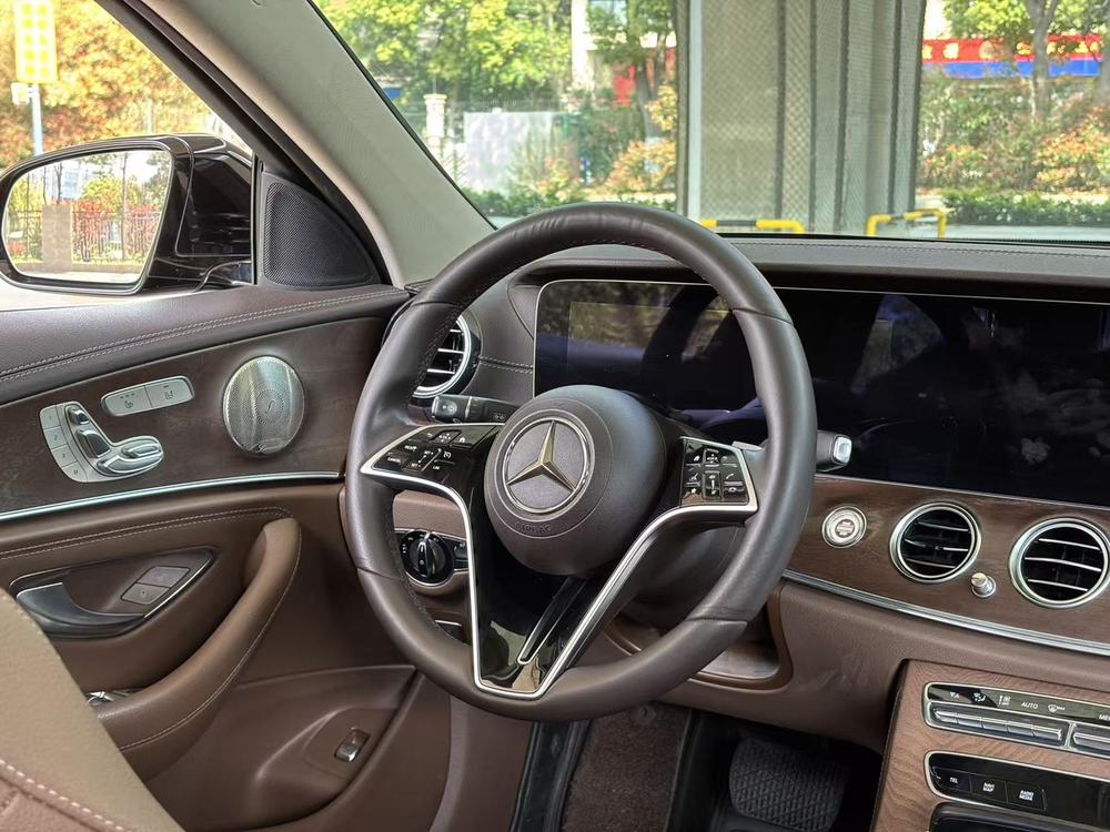 Mercedes-Benz Mercedes-Benz E-Class