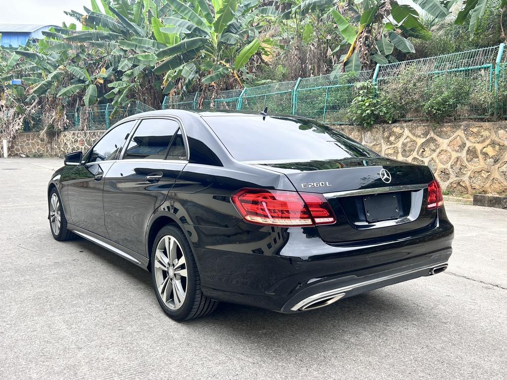 Mercedes-Benz Mercedes-Benz E-Class