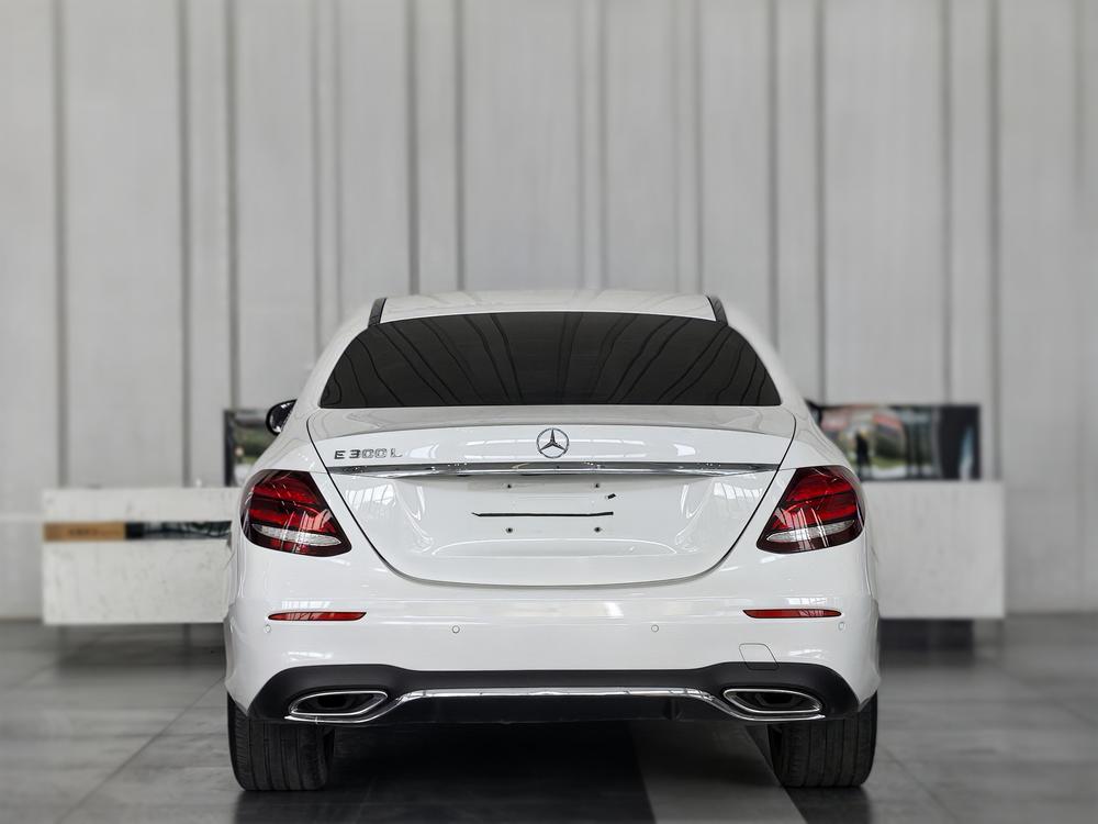 Mercedes-Benz Mercedes-Benz E-Class