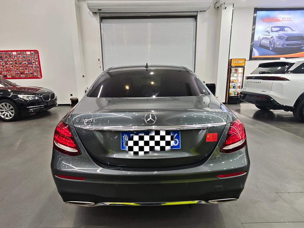 Mercedes-Benz Mercedes-Benz E-Class