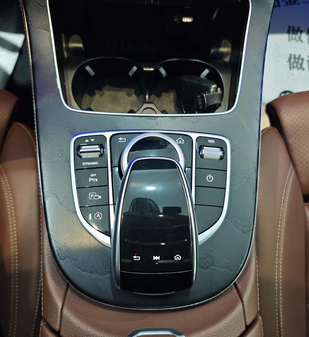 Mercedes-Benz Mercedes-Benz E-Class