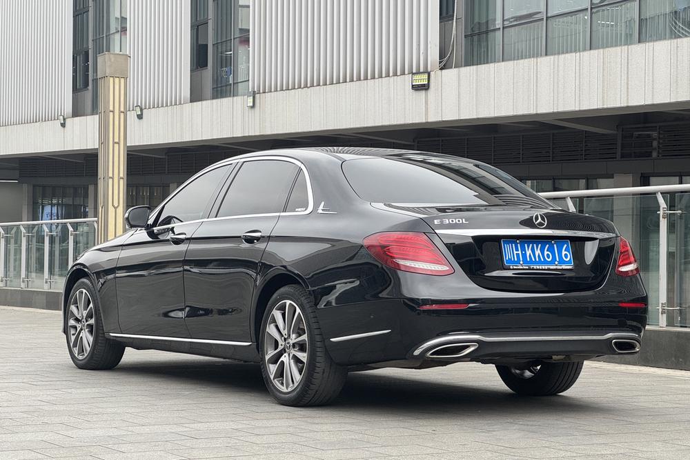Mercedes-Benz Mercedes-Benz E-Class
