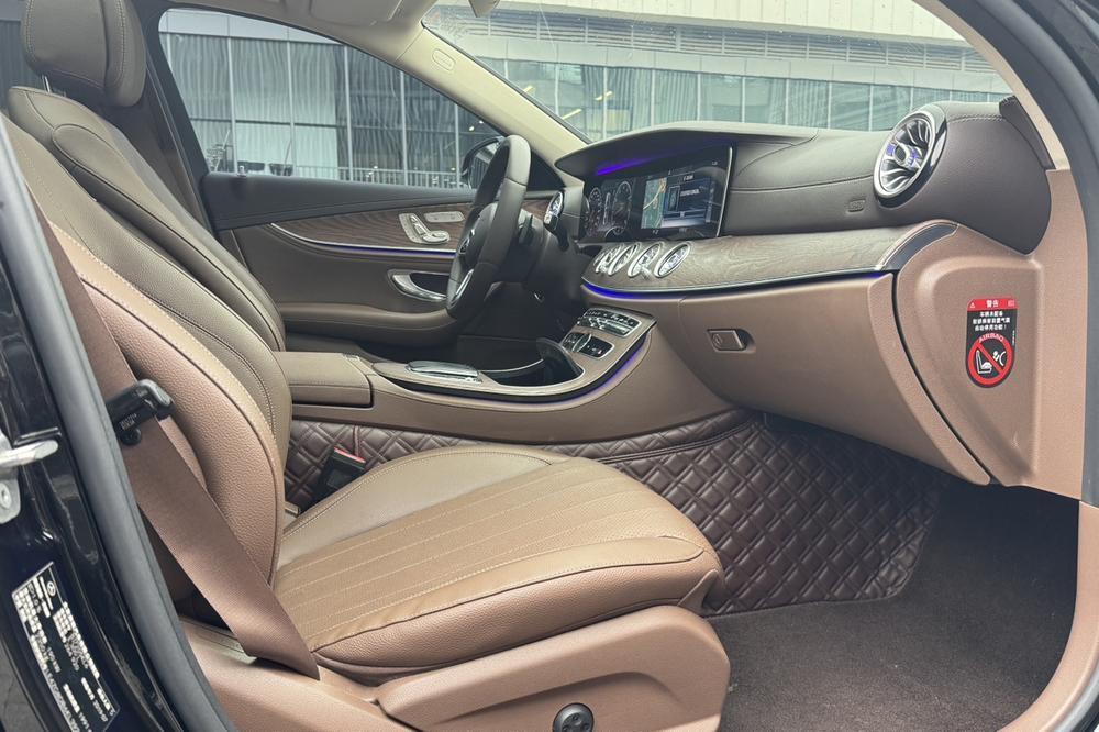 Mercedes-Benz Mercedes-Benz E-Class