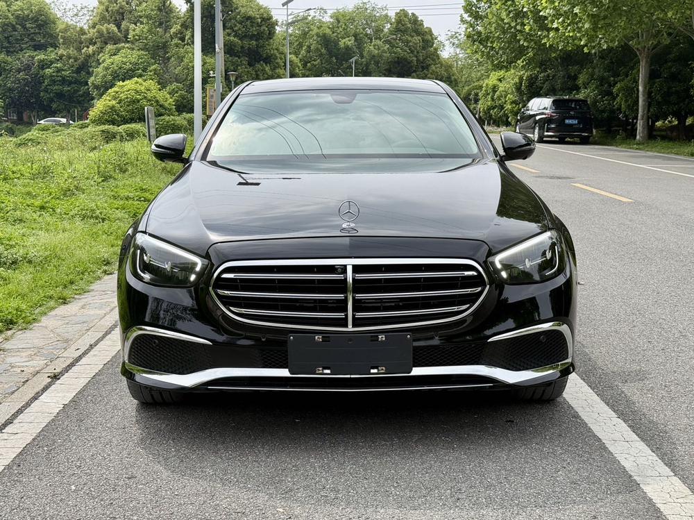 Mercedes-Benz Mercedes-Benz E-Class