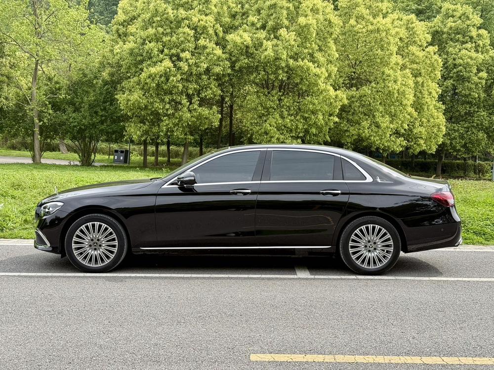 Mercedes-Benz Mercedes-Benz E-Class