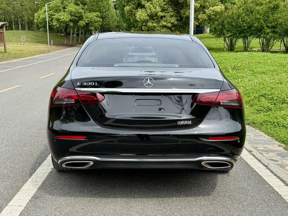 Mercedes-Benz Mercedes-Benz E-Class