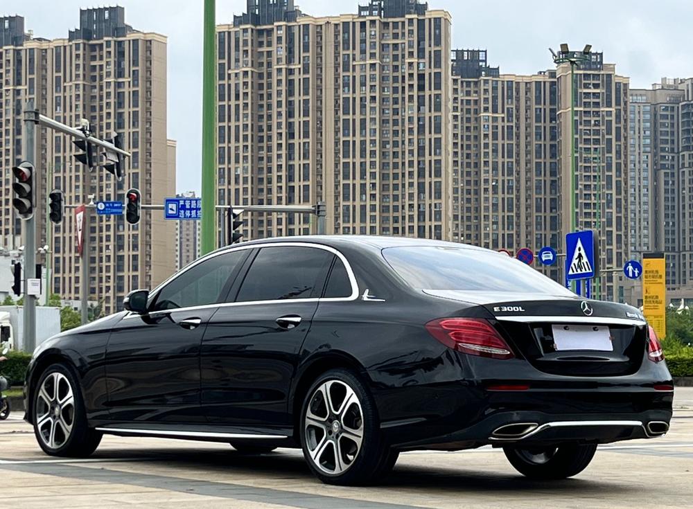Mercedes-Benz Mercedes-Benz E-Class
