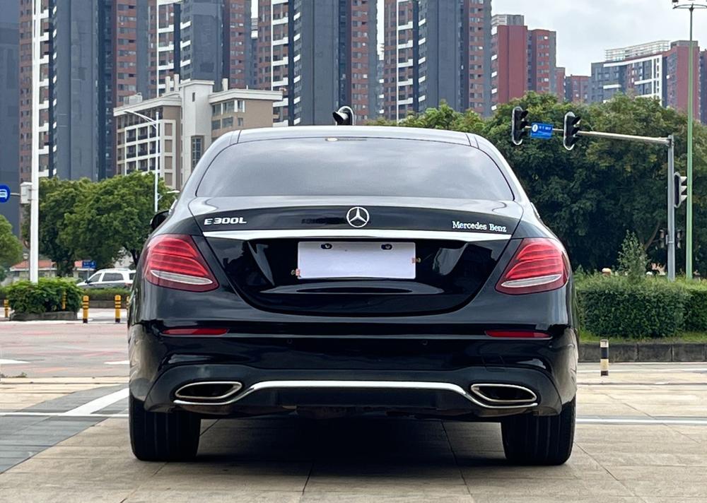 Mercedes-Benz Mercedes-Benz E-Class
