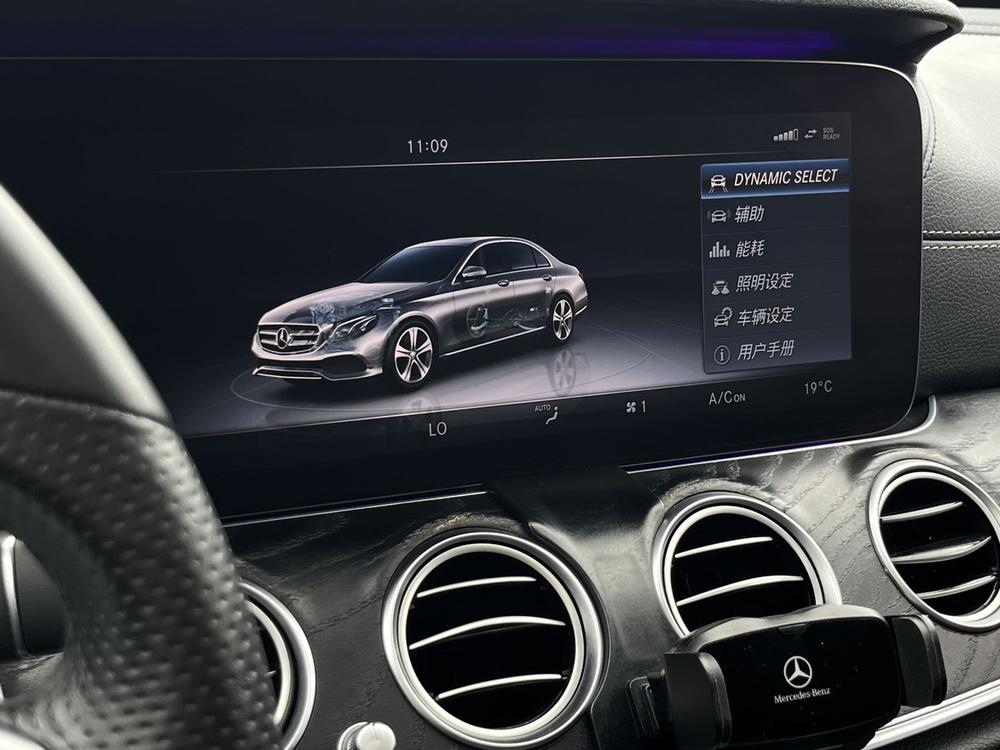 Mercedes-Benz Mercedes-Benz E-Class