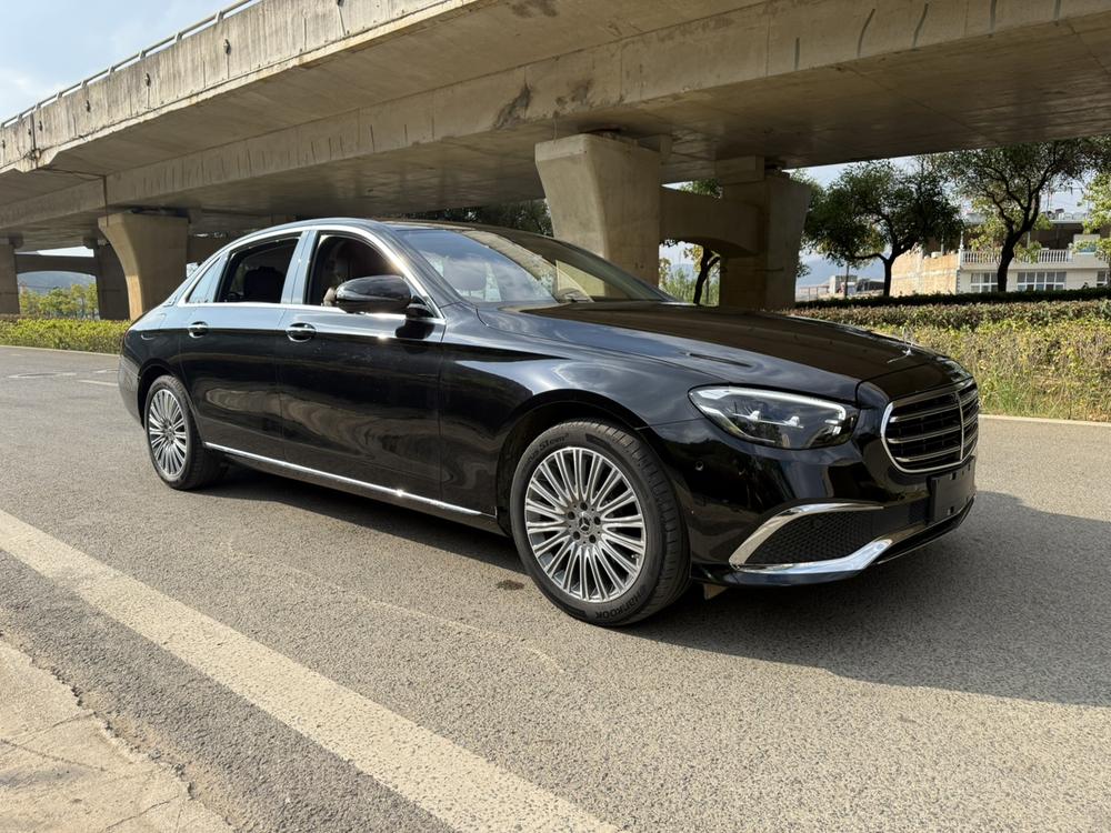 Mercedes-Benz Mercedes-Benz E-Class