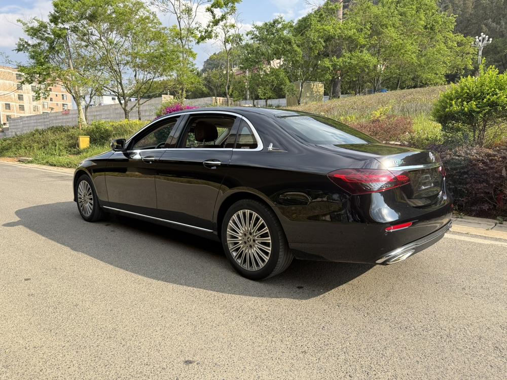 Mercedes-Benz Mercedes-Benz E-Class