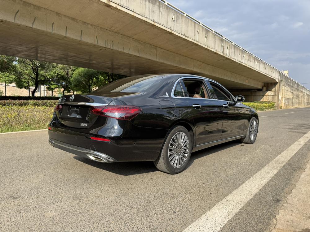 Mercedes-Benz Mercedes-Benz E-Class