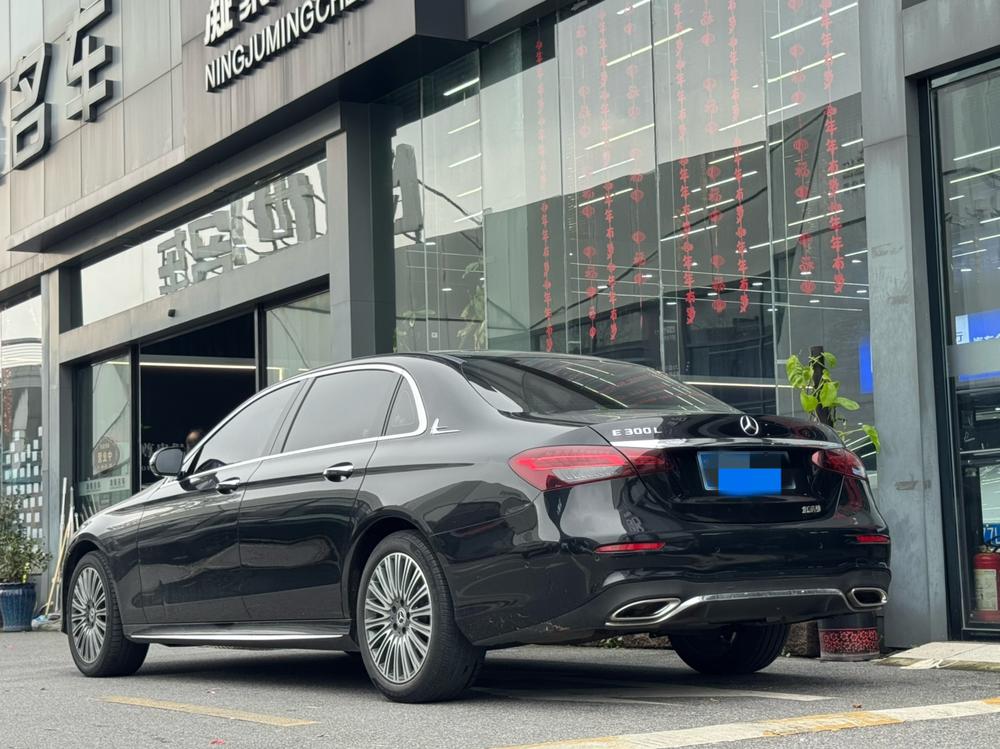 Mercedes-Benz Mercedes-Benz E-Class